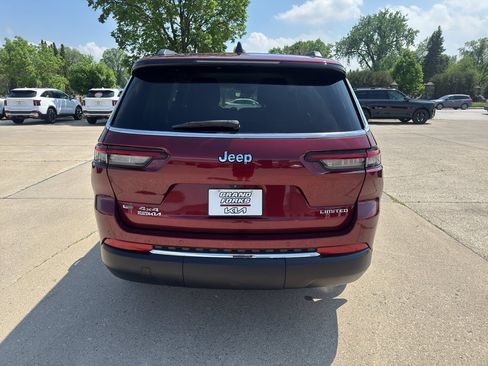 Used 2021 Jeep Grand Cherokee L Limited AWD/4WD image 6