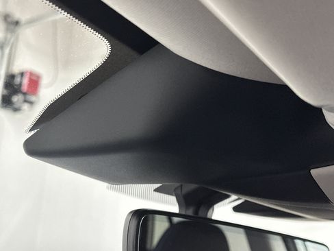 Used 2025 Subaru Outback Premium w/ Popular Package #1A image 38