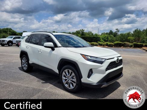 Used 2022 Toyota RAV4 Limited FWD image 9