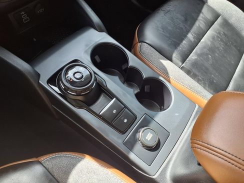 Used 2024 Ford Bronco Sport Outer Banks w/ Tech Package AWD/4WD image 23