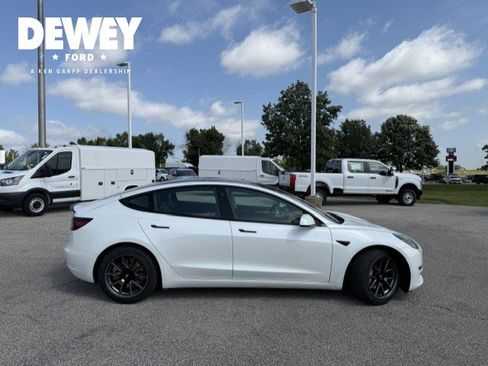 Used 2021 Tesla Model 3 Long Range AWD/4WD image 9