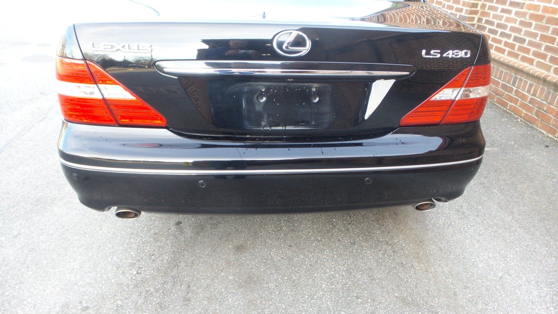 Used 2004 Lexus LS 430 RWD image 7