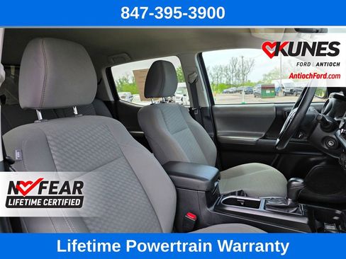 Used 2022 Toyota Tacoma SR AWD/4WD image 42