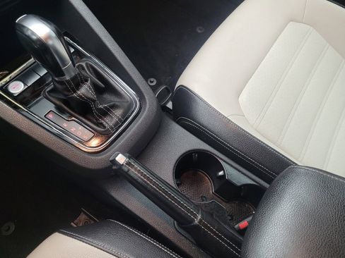 Used 2016 Volkswagen Jetta Sport FWD image 26
