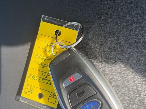 Used 2025 Subaru Outback Limited image 21