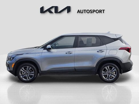 Used 2023 Kia Seltos LX image 12