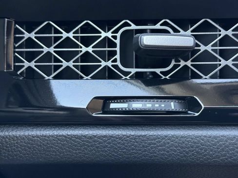 Used 2025 Honda Accord EX-L image 27