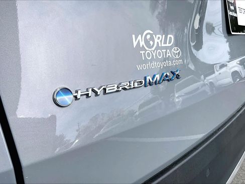 Used 2025 Toyota Grand Highlander AWD Hybrid image 31