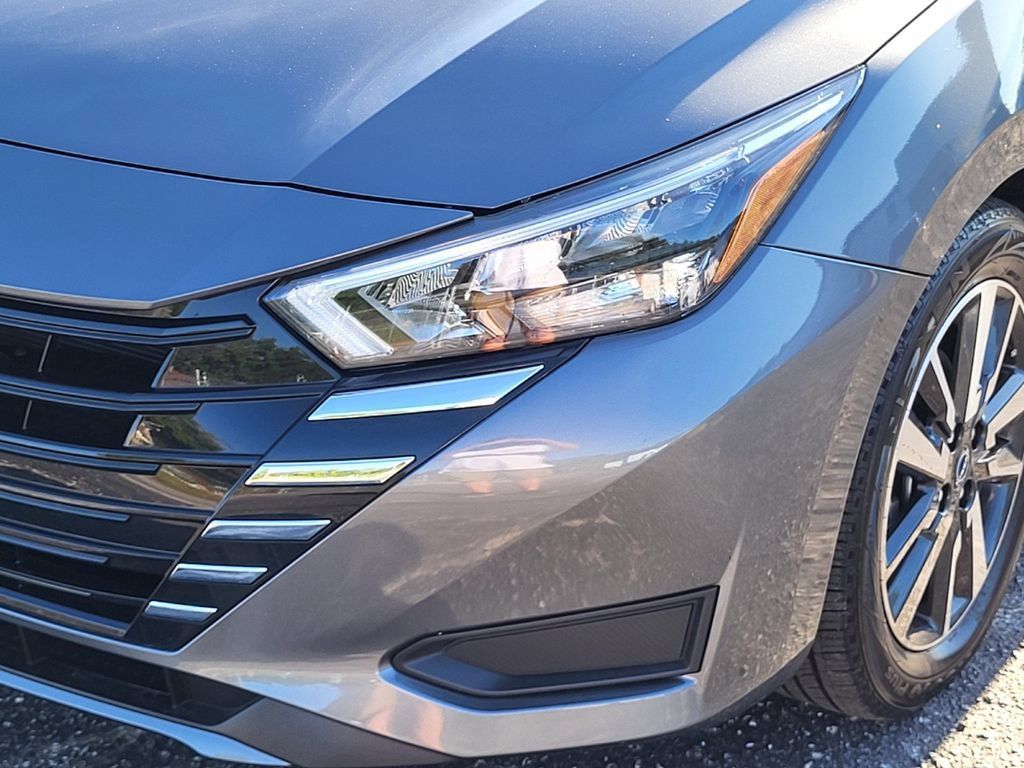 Used 2025 Nissan Versa SV w/ Trunk Package FWD image 6