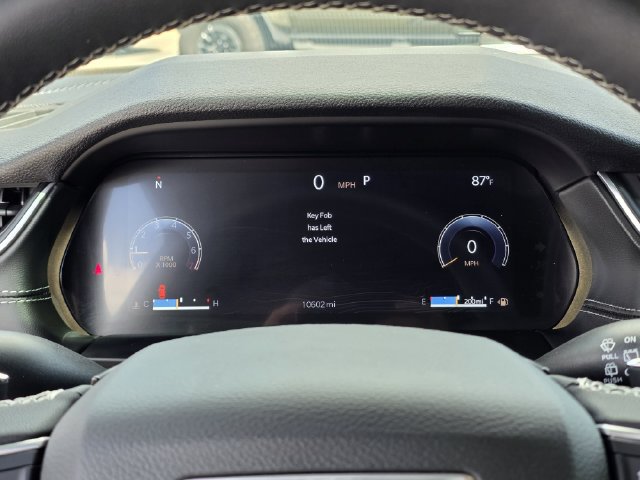 Used 2025 Jeep Grand Cherokee L Altitude AWD/4WD image 12