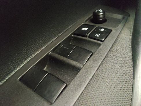 Used 2024 Toyota Corolla LE FWD image 27