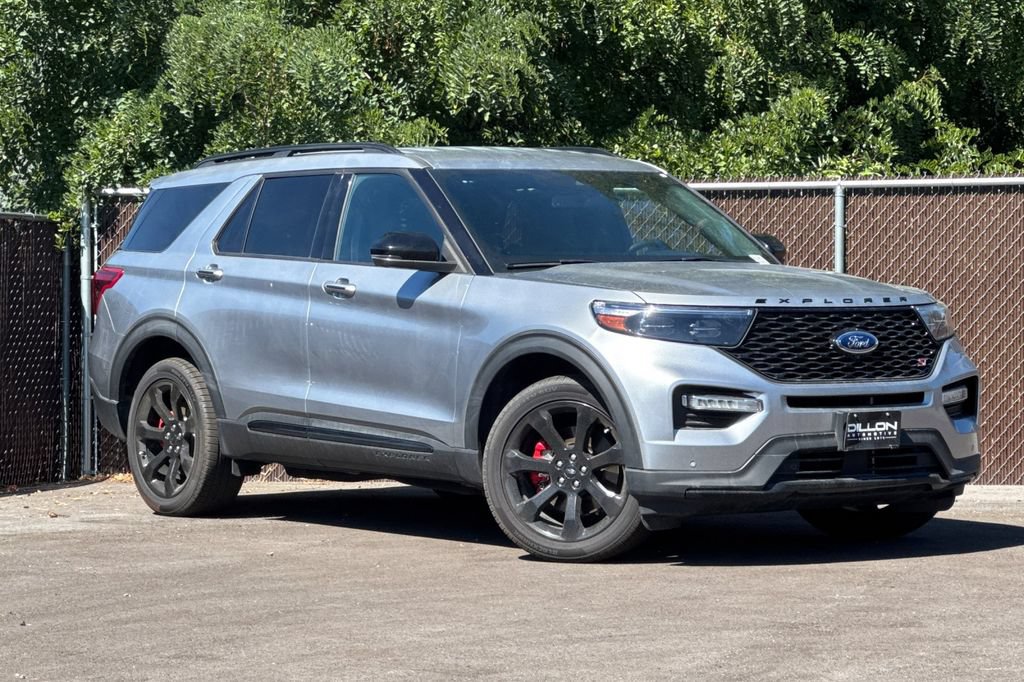 Used 2023 Ford Explorer ST w/ Equipment Group 401A AWD/4WD image 2