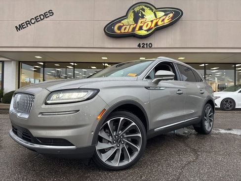 Used 2023 Lincoln Nautilus Reserve w/ Equipment Group 201A image 3