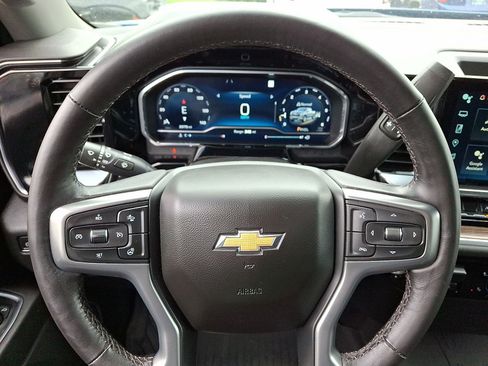 Certified 2022 Chevrolet Silverado 1500 LT w/ Z71 Off-Road Package AWD/4WD image 13