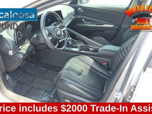 Used 2025 Hyundai Elantra Limited FWD image 23