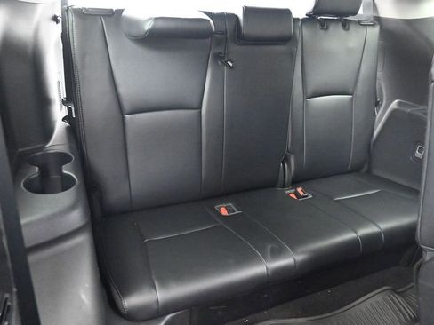 Used 2021 Toyota Highlander Limited AWD/4WD image 25