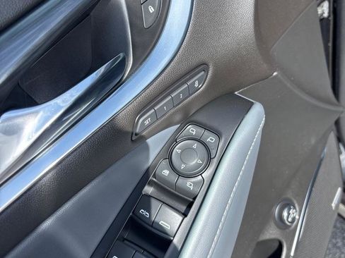 Used 2024 Buick Enclave Premium w/ Experience Buick Package FWD image 21