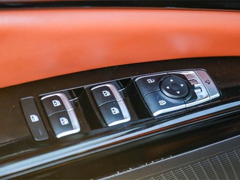 Used 2024 Kia Carnival SX image 20