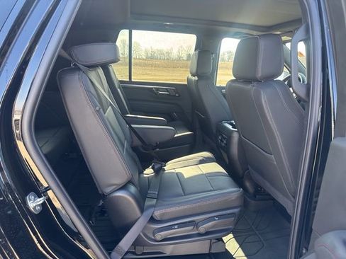 Used 2025 Chevrolet Tahoe RST w/ RST Capability Package image 16