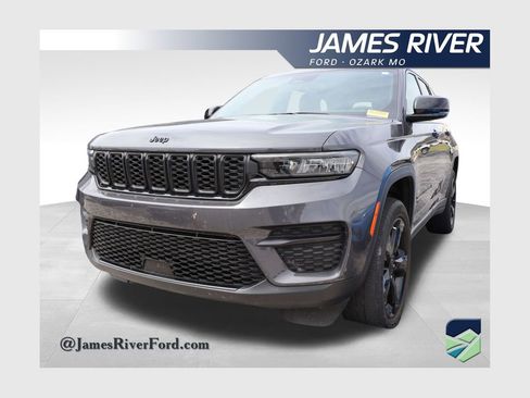 Used 2023 Jeep Grand Cherokee Altitude AWD/4WD image 1