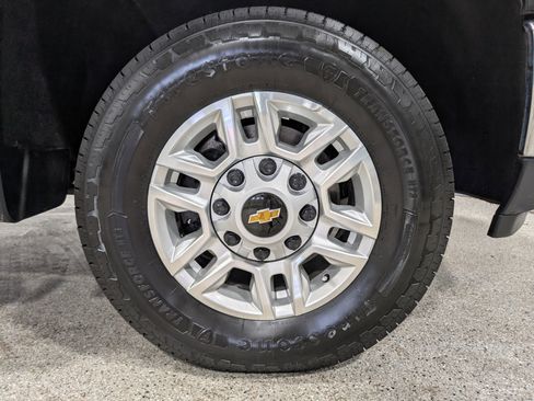 Used 2024 Chevrolet Silverado 2500 LT image 14