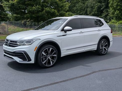 Used 2024 Volkswagen Tiguan SEL R-Line AWD/4WD image 5