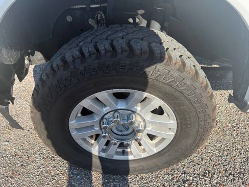 Used 2022 Ford F250 XL w/ Power Equipment Group image 10