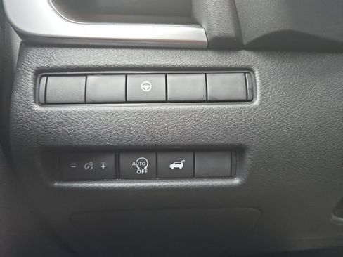 New 2026 Nissan Rogue SV FWD image 10