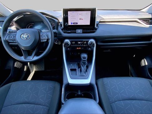 Used 2024 Toyota RAV4 XLE FWD image 15