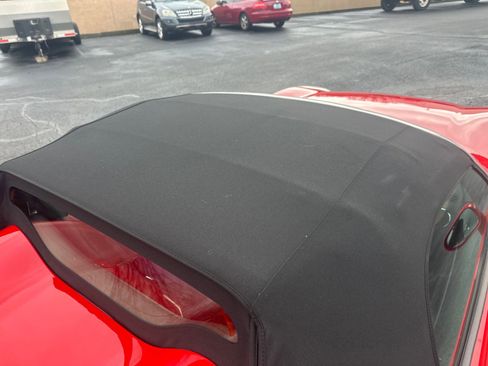 Used 2006 Pontiac Solstice Convertible w/ Premium Package image 13