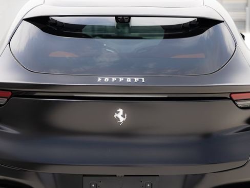 Used 2026 Ferrari Purosangue AWD/4WD image 5