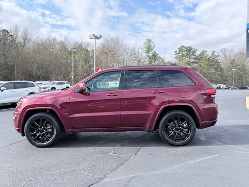 Used 2021 Jeep Grand Cherokee Laredo X image 5
