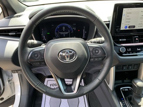 Used 2024 Toyota Corolla Cross AWD Hybrid w/ Convenience Package image 22