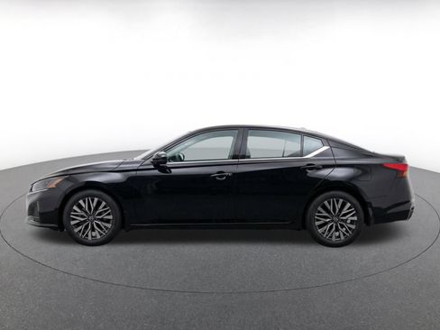 Used 2026 Nissan Altima 2.5 SV FWD image 4
