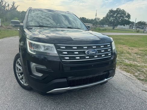 Used 2017 Ford Explorer Limited AWD/4WD image 1