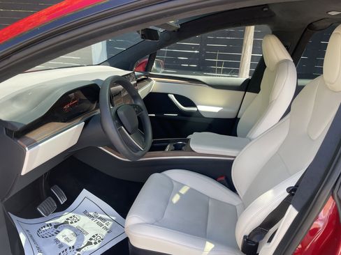 Used 2024 Tesla Model X AWD/4WD image 14