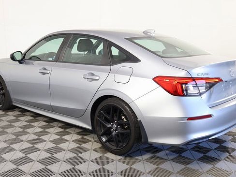 Used 2023 Honda Civic Sport image 6