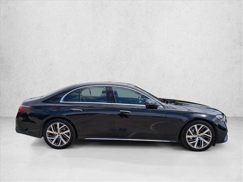 Used 2025 Mercedes-Benz E 350 Sedan image 4