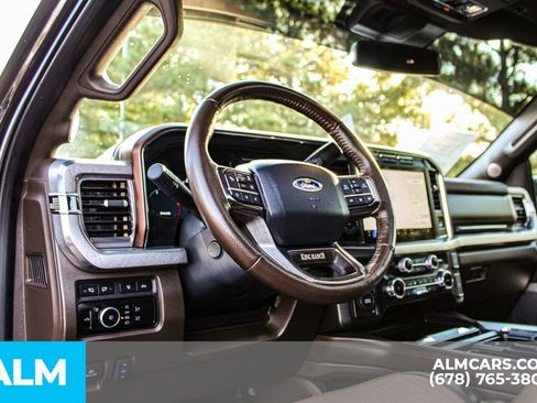 Used 2024 Ford F450 King Ranch w/ FX4 Off-Road Package image 32