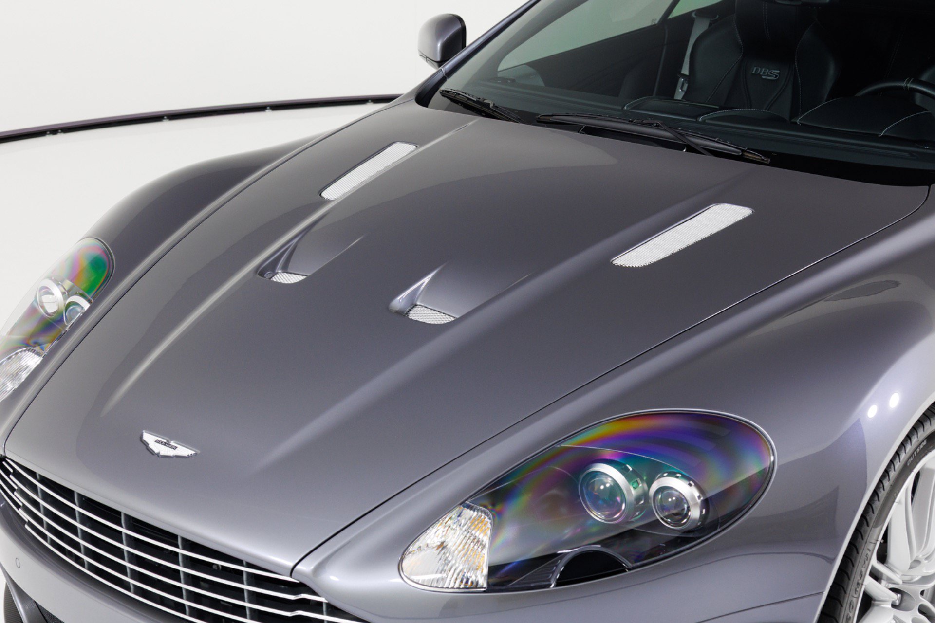 Used 2010 Aston Martin DBS Coupe RWD image 55