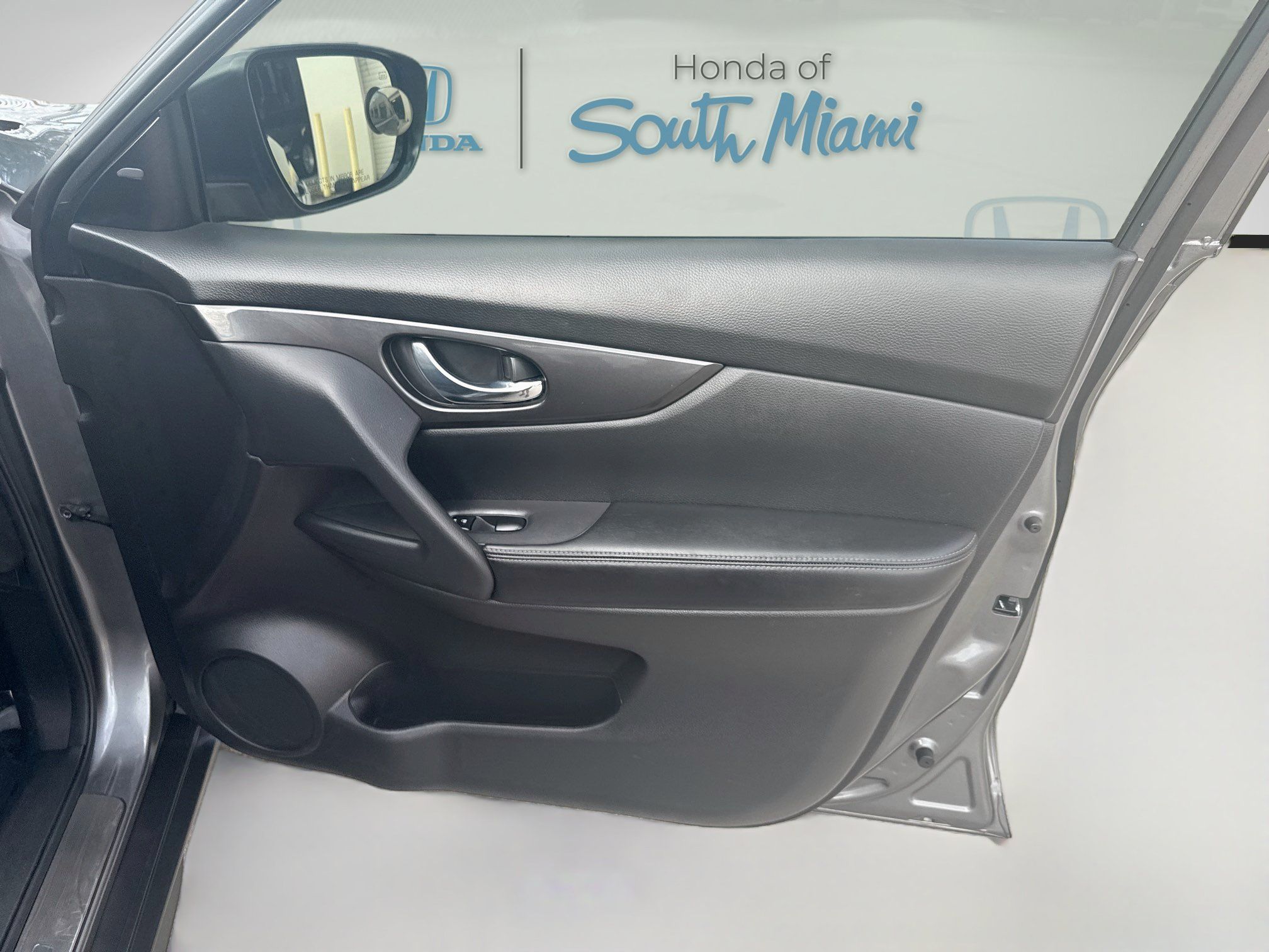 Used 2020 Nissan Rogue SV FWD image 33