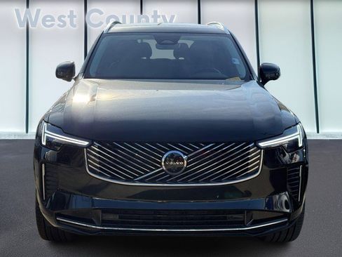 Used 2025 Volvo XC90 B6 Plus image 10