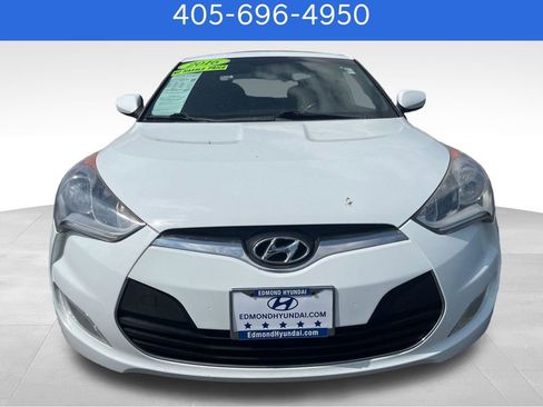 Used 2016 Hyundai Veloster w/ Option Group 02 FWD image 10