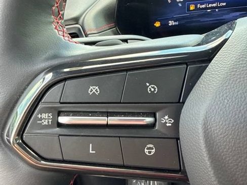 Used 2024 Chevrolet Traverse RS w/ LPO, Floor Liner Package FWD image 31