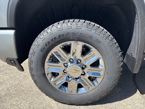 New 2026 Chevrolet Silverado 3500 High Country w/ High Country Premium Package AWD/4WD image 12