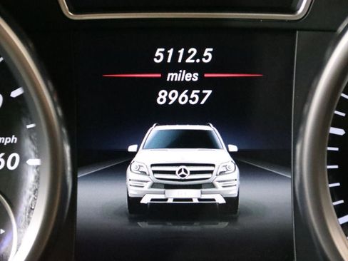 Used 2015 Mercedes-Benz GL 550 4MATIC image 13