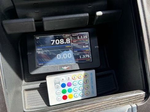 Used 2016 RAM 3500 Laramie Longhorn image 16