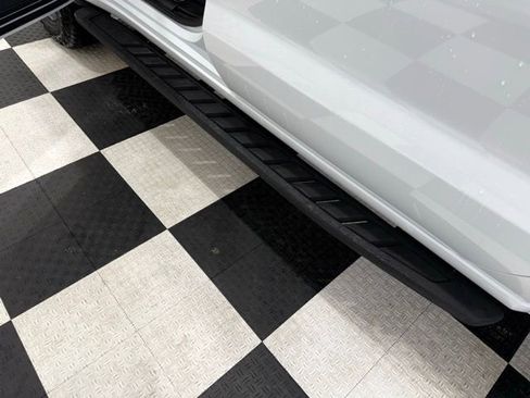 Used 2024 GMC Sierra 1500 AT4X image 31