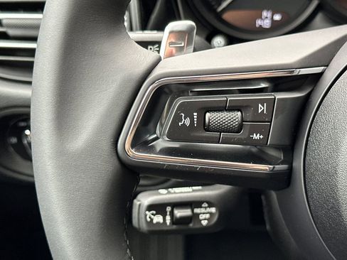 New 2025 Porsche Macan image 30