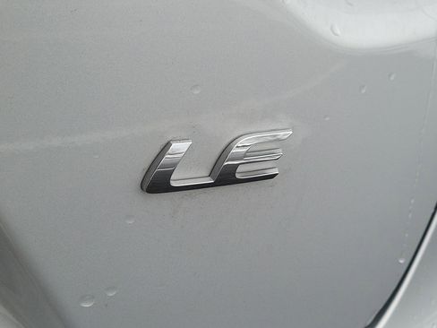 Used 2024 Toyota Corolla LE image 12